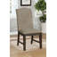 Chaises d'appoint à cadre espresso de style transitionnel avec siège rembourré, dossier et garniture cloutée en tissu gris chaud