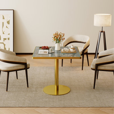 Table carrée moderne de style bistro, 80 cm (31,5 pouces), avec dessus en faux marbre, dalle de pierre réfléchissante effet neige, bordure en alliage d'aluminium, pieds en acier doré rouillé, finition luxueuse, bordure.