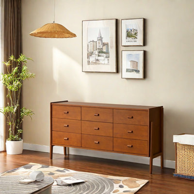 Armoire d'appoint pratique de style médiéval