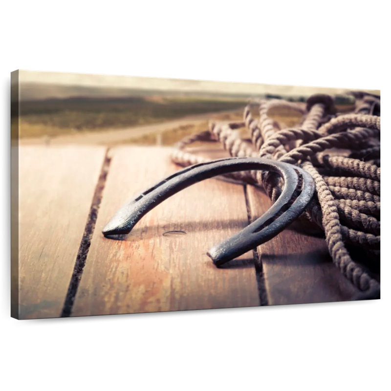 Lelar Horseshoe, 26" H x 39" W