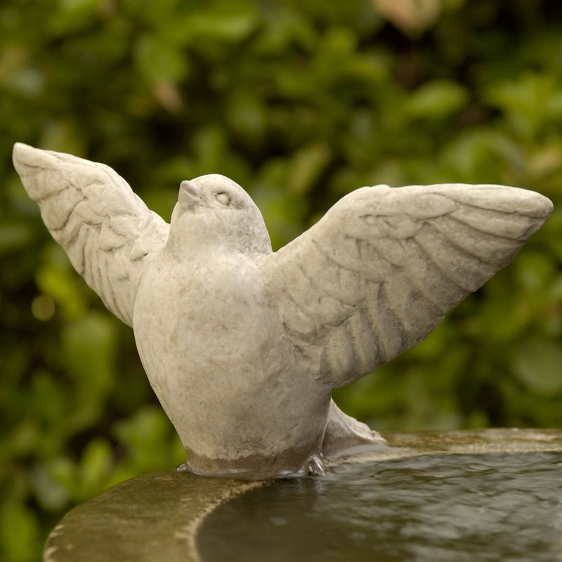 Flutter Statue, Travertine