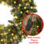 Couronne de Noël artificielle pré-illuminée de 91 cm (36 po) avec pommes de pin et baies-1275783056