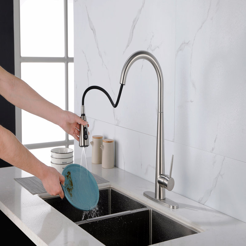 Single Handle Stainless Steel Kitchen Sink Faucet With Pull Down Sprayer, Brushed Nickel