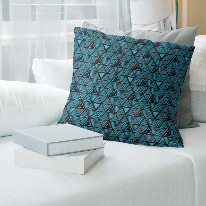 Coussin décoratif triangles dessinés à la main classiques, H 18 po x l 18 po, Duvet synthétique, Bleu sarcelle