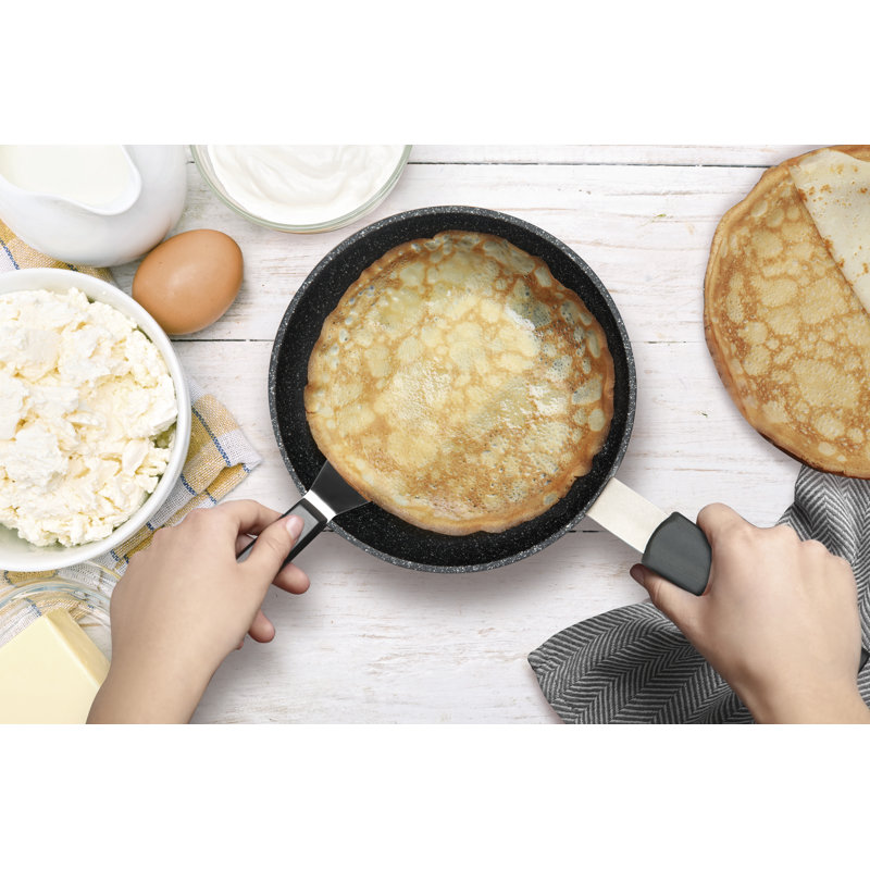 Aluminum Non-Stick Frying Pan, 20.3 cm
