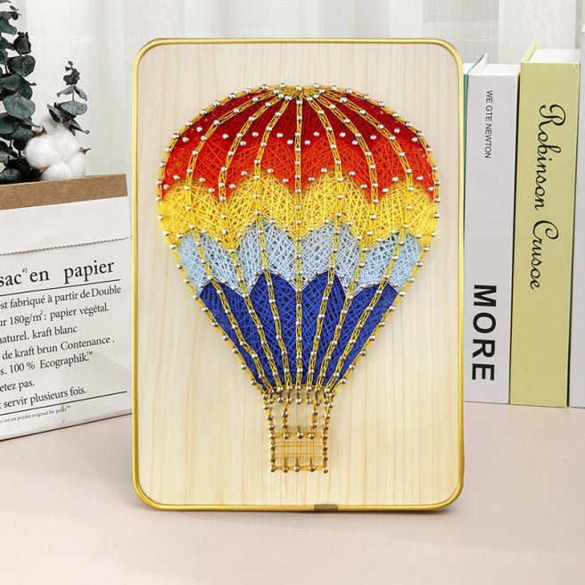 Kit de bricolage String Art - montgolfière. Trousse d'artisanat Wizardi F07-M12-5-DHACE28035