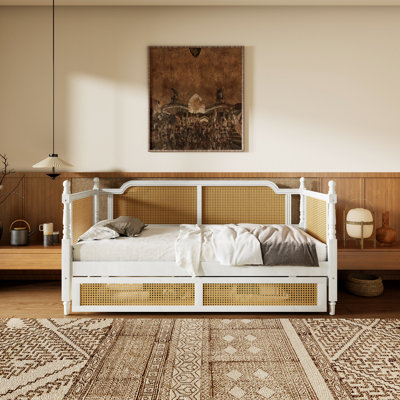 Lit de jour en rotin de style traditionnel avec 2 tiroirs pour un espace limité, chambre d'amis