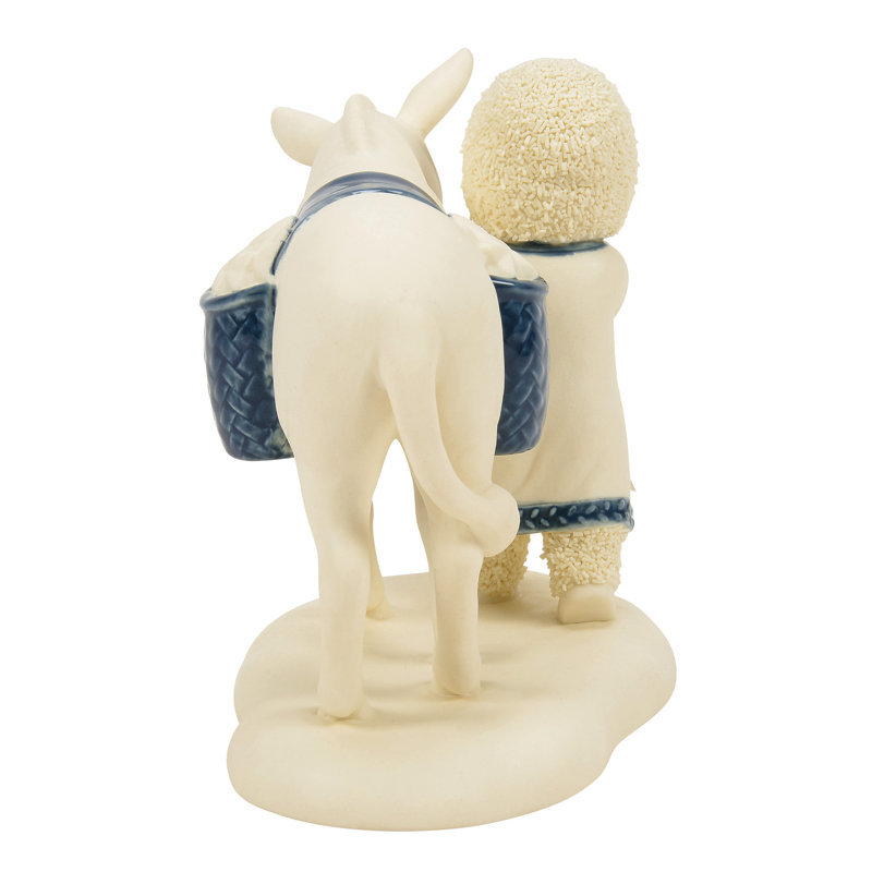 Snowbabies Midnight Clear Lighting the Way Figurine 4.33 Inch