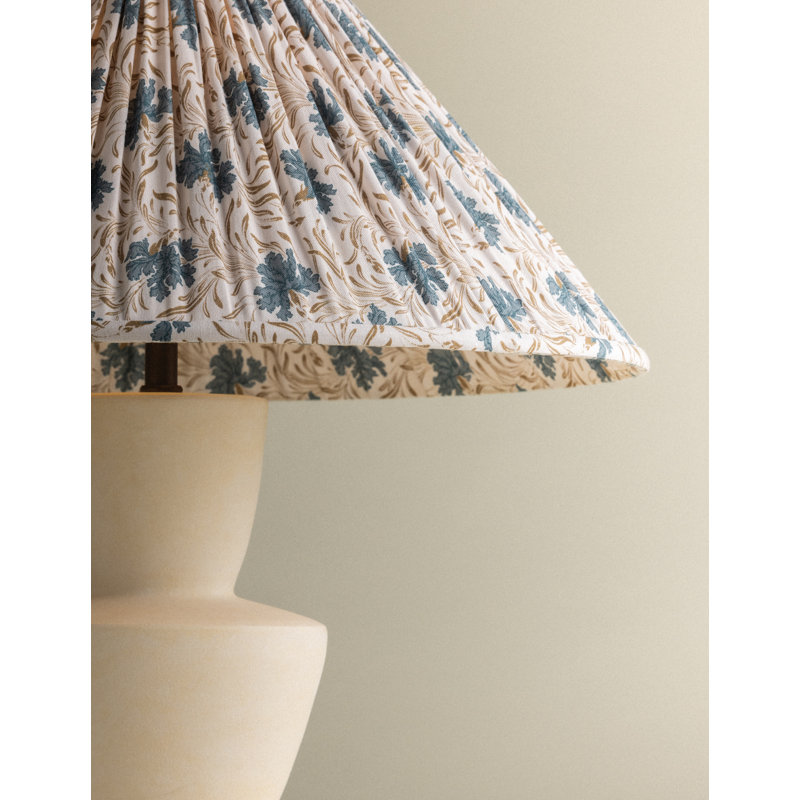 Kamas Table Lamp With Bloom Slate Shade, Patina Brass/Ceramic Ivory Texture