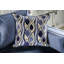 Canapé contemporain l 96,4 po, bleu satiné / argent