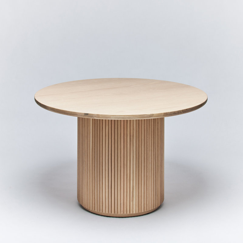 Table de salle à manger Laurel, H 30 po x L 48 po x l 48 po, Selle de cuir, Selle de cuir
