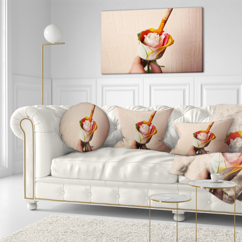 Coussin lombaire magnifique rose painting person