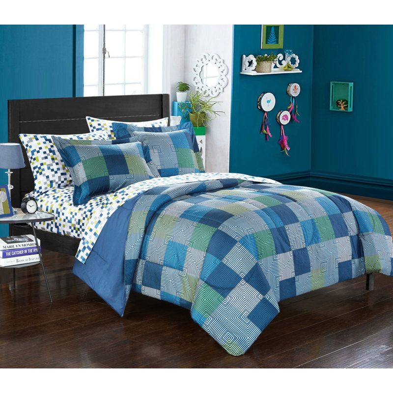 Gray and Red Geometric Cotton Queen Bed in a Bag Set