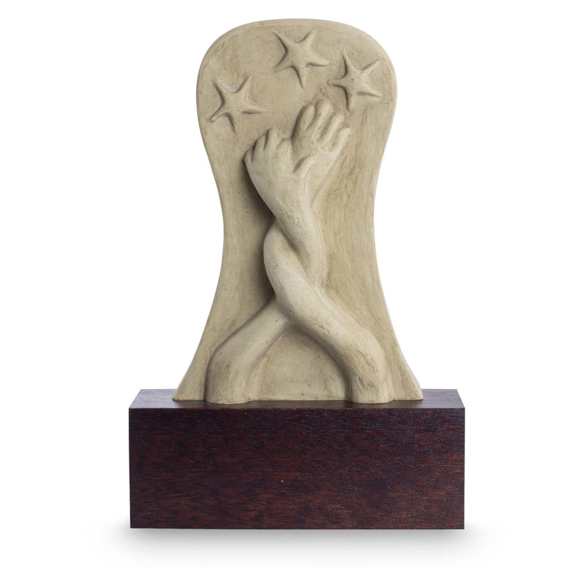 Figurines & Sculptures