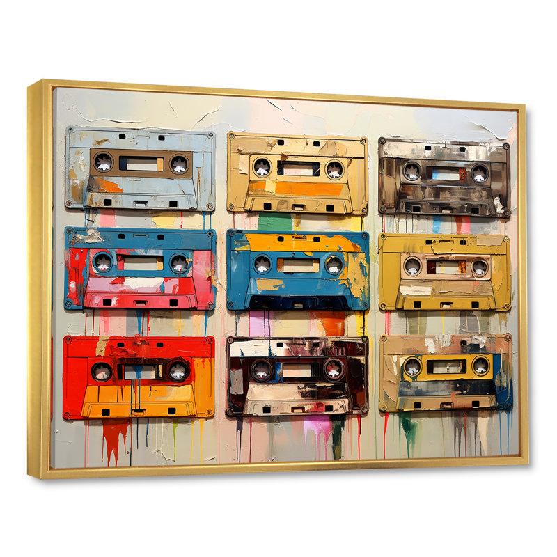 Popart Cassette Tapes Nostalgy, Cadre flottant doré, H 34 po x l 44 po x P 1,5 po