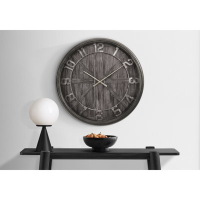 Horloge murale ronde et surdimensionnée