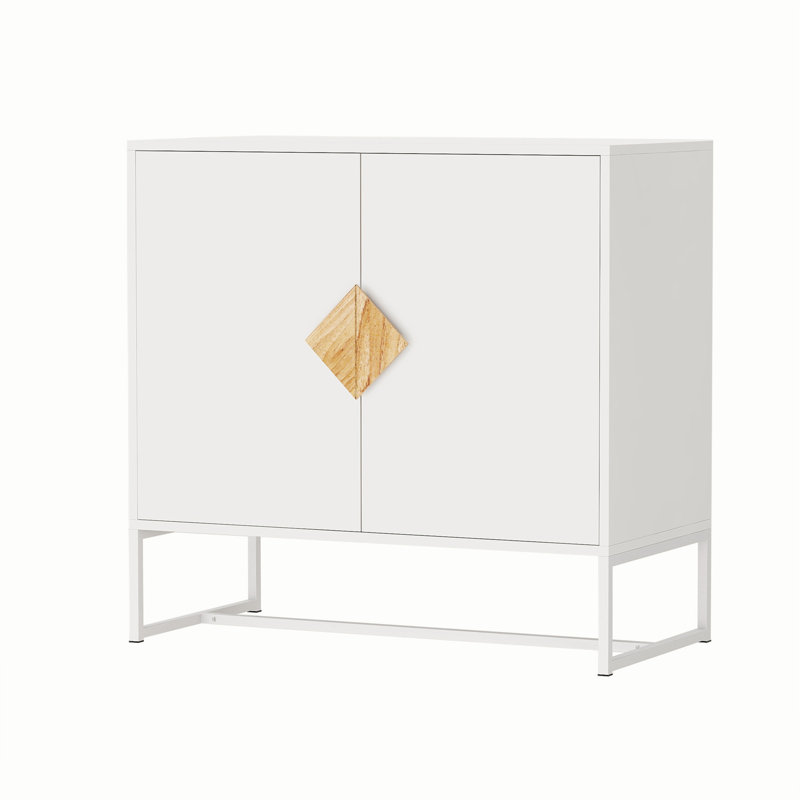 Buffet polyvalent en bois massif avec poignées élégantes et capacité de rangement abondante
