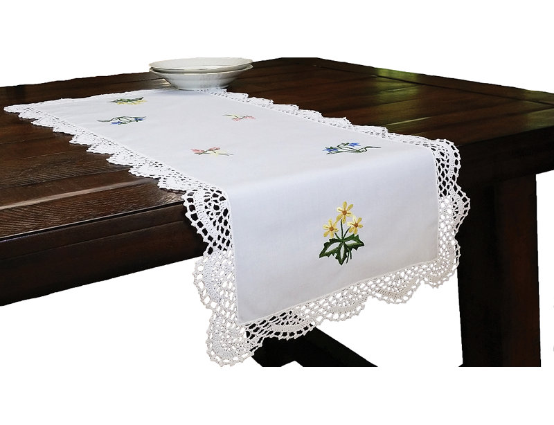 Chemin de table en crochet fait à la main avec fleurs brodées