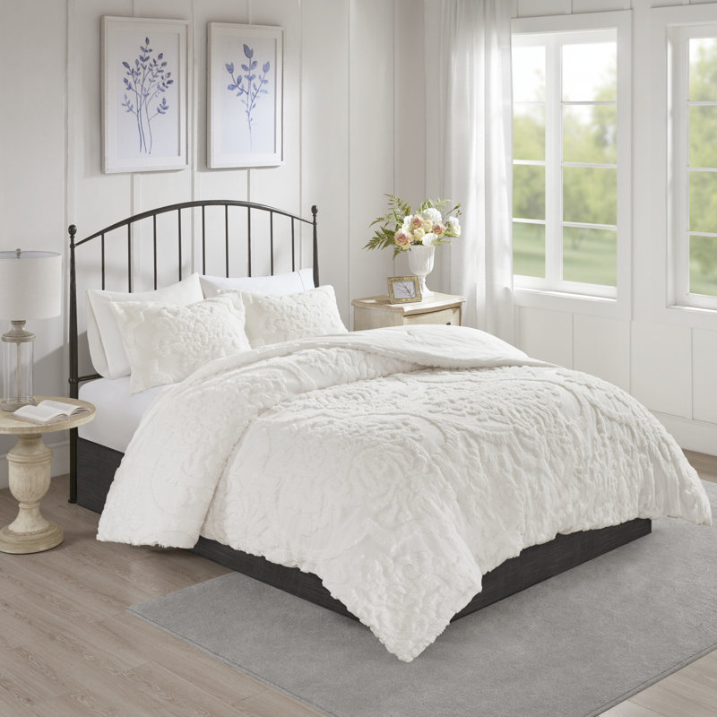 Viola Tufted Cotton Chenille Damask 3 Piece Comforter Set, White, King/Cal. King Comforter + 2 King Shams