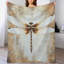 Jeté en libellule sur toile texturée de luxe en flanelle beige, couverture douce et chaude pour le canapé du salon-133233207