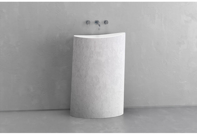 Vast Studio Aged Brass/White Freestanding Pedestal Sink – Sculpted Solid Surface Basin with Curved Modern Silhouette & Seamless Luxury Matte Finish