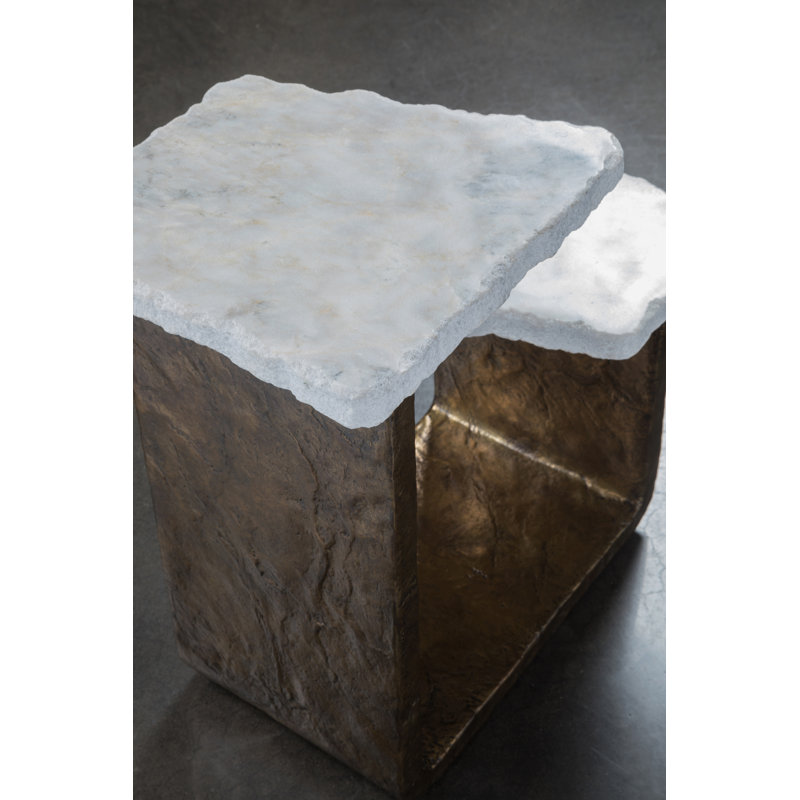 Table de bout avec tablette Signature Designs
