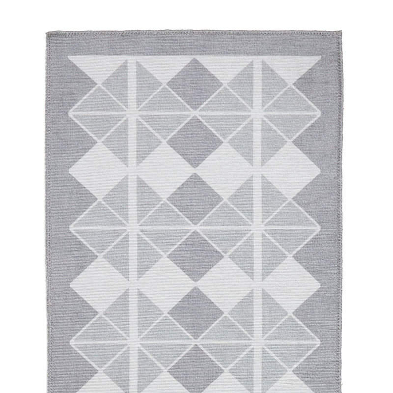 Victoria Machine Woven Grey Area Rug, Runner 2' x 5'6"