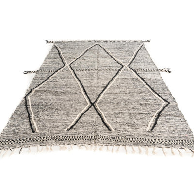 Tapis noir et blanc Mosser