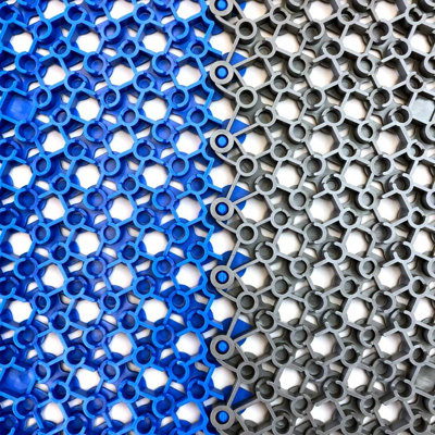 Peanut Interlocking Non-Slip Drainage Floor Tiles for Pools & Wet Areas – 12”x12”