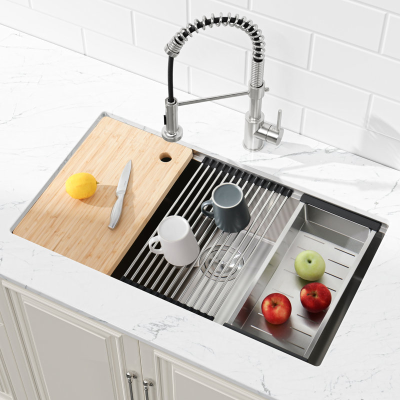 Évier de cuisine encastré en acier inoxydable de 30 po X 19 po, bol simple avec planche à découper, passoire, construction, évier à égratignures sous le comptoir, finition brossée, rainures de drain, insonorisant, arrondi