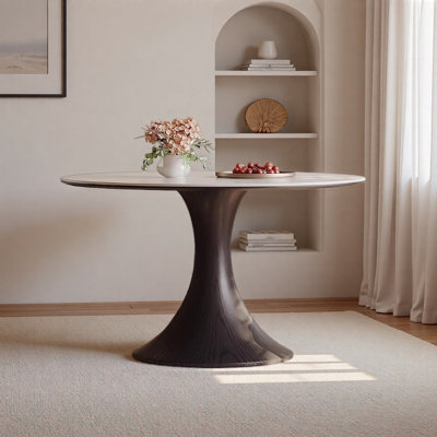 Table ronde simple en pierre blanche à conception élégante
