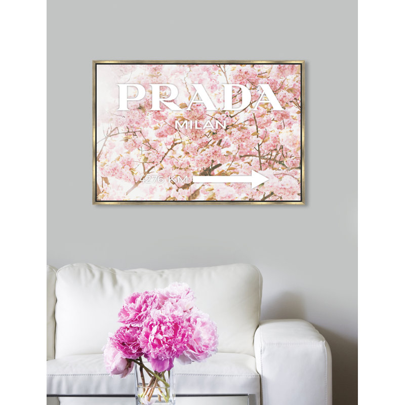 Milan Sakura - Impression sur toile, Cadre doré, 24 po x 36 po
