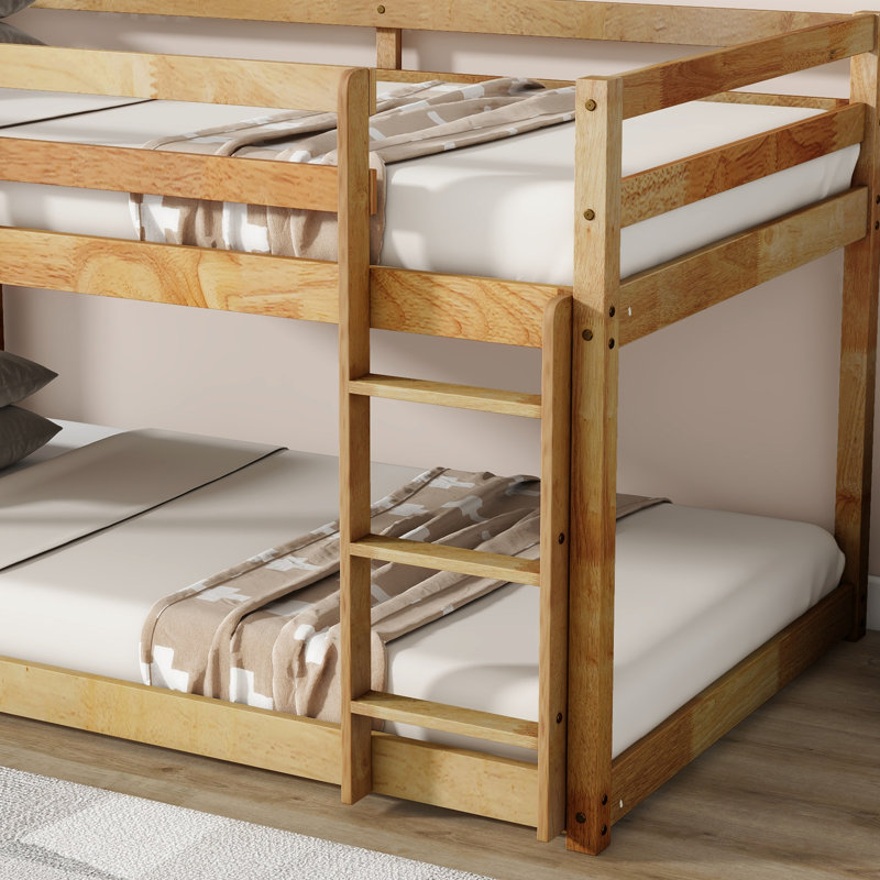 Lit simple au-dessus d'un lit mezzanine - Maximisez l'espace de rangement dans votre chambre à coucher et améliorez l'ambiance intérieure