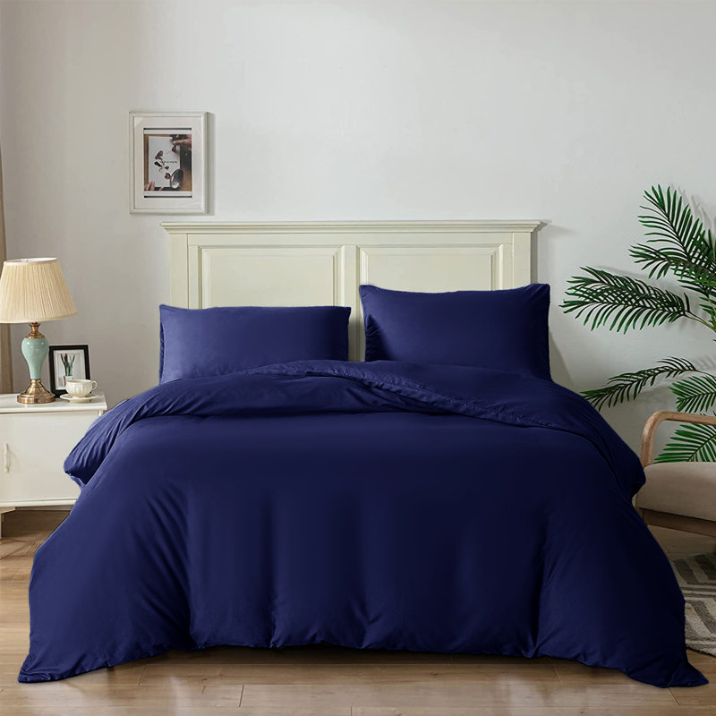 Super Soft Reversible 4 piece Plain Duvet Cover Set with Pillowcases, Single Duvet Cover + 2 Additional Pieces, Navy