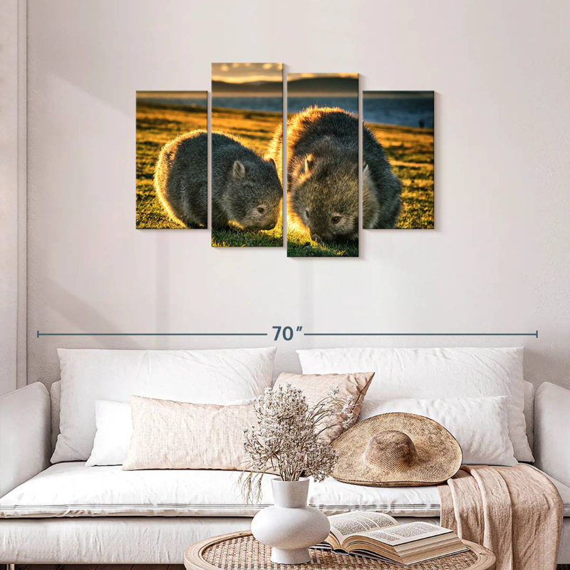 Wombats In The Field, H 27 po x l 43 po