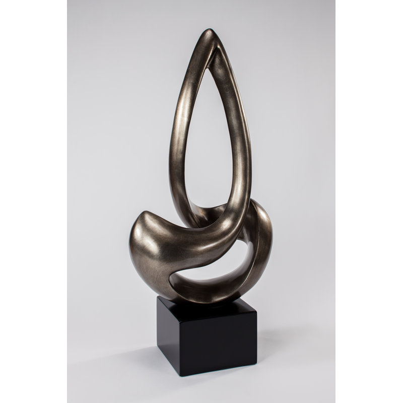 Figurines & Sculptures