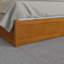 Lit plateforme en bois massif Asparas avec pied de lit et lit gigogne-631275359-645752984