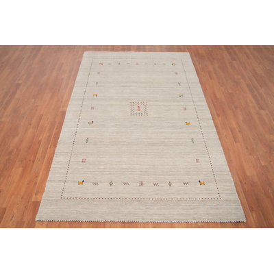 Tapis en laine style Gabbeh minimaliste 5 x 8 avec des accents tribaux subtils