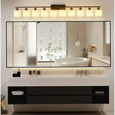Éclairage pour salle de bain 5 lumières avec abat-jour en verre givré sans nickel satiné