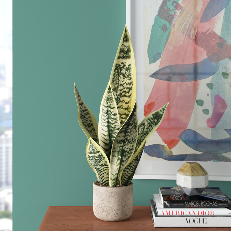 Plante artificielle en pot 21 po