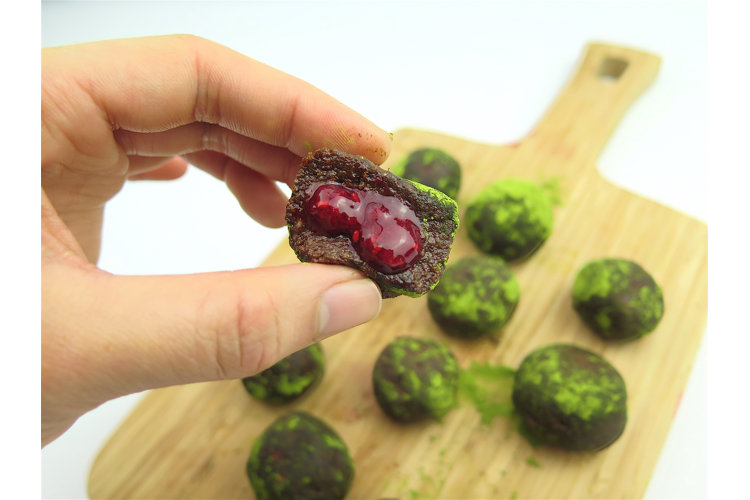 honey and date matcha ball recipe