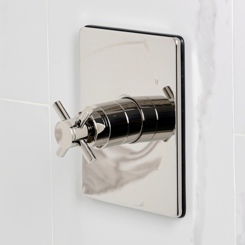 Robinet de baignoire et douche à pression équilibrée à poignée simple Kingston Brass Concord, Nickel poli