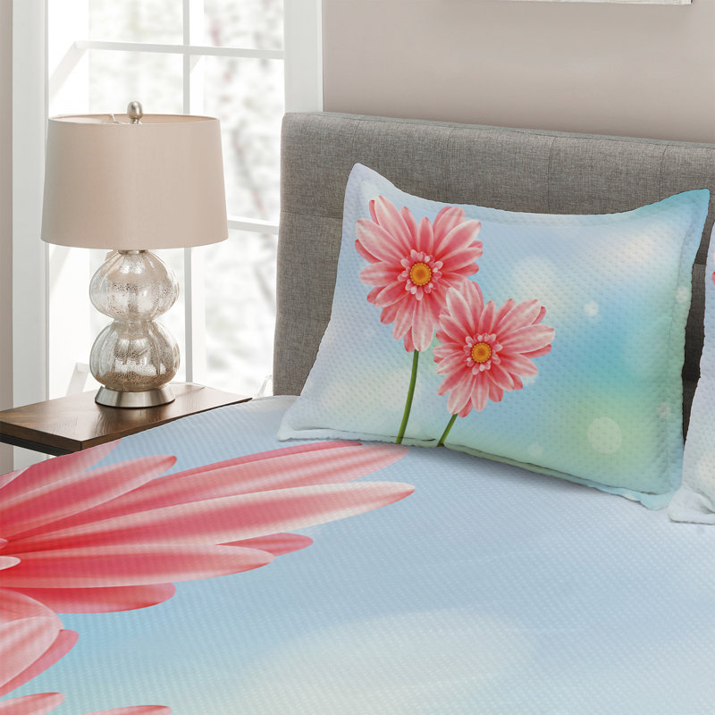 Farmhouse / Country Floral Coverlet
