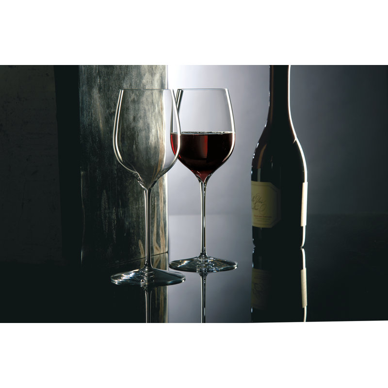 Elegance Pinot Noir 17.5 fl oz