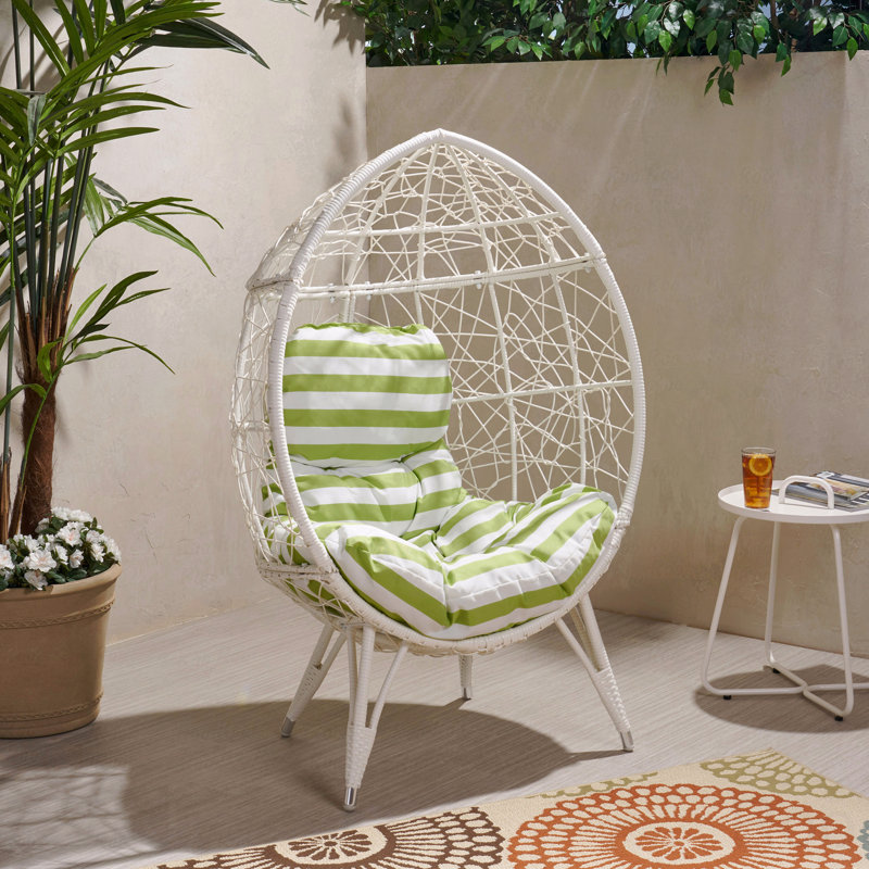 Chaise d'extérieur en forme de goutte de patio