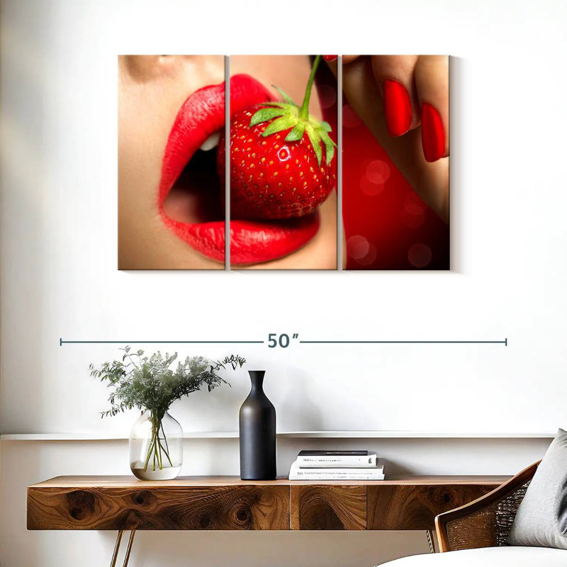 Yarlin Strawberry Lips, 24" H x 38" W