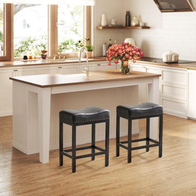 24 Inch Bar Stools Set Of 2, Upholstered Modern Counter Height Bar Stools For Kitchen Island Modern PU Leather Sadless Stools Chair With Metal Base And Footrest