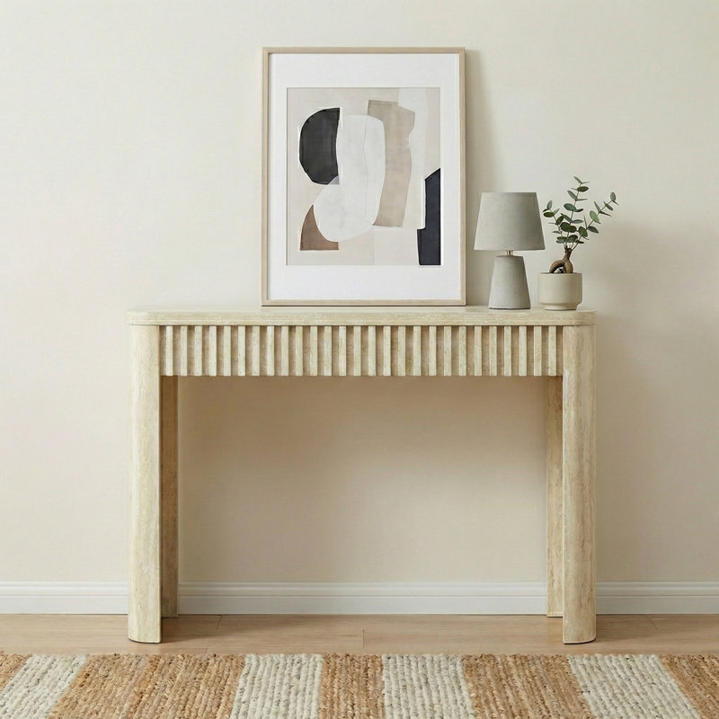 Console cannelée de 39 po de style moderne Mid-Century Abdel, Travertin, H 29,5 po x l 39,4 po x P 11,8 po