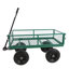 Les chariots de chariot de jardin avec outils solides de roues facilitent le transport du bois de chauffage-113855361