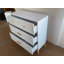 Armoire de rangement à 3 tiroirs de style nordique, commode blanche moderne avec poignées en or rose et base en bois massif, petit espace de rangement pour le bureau